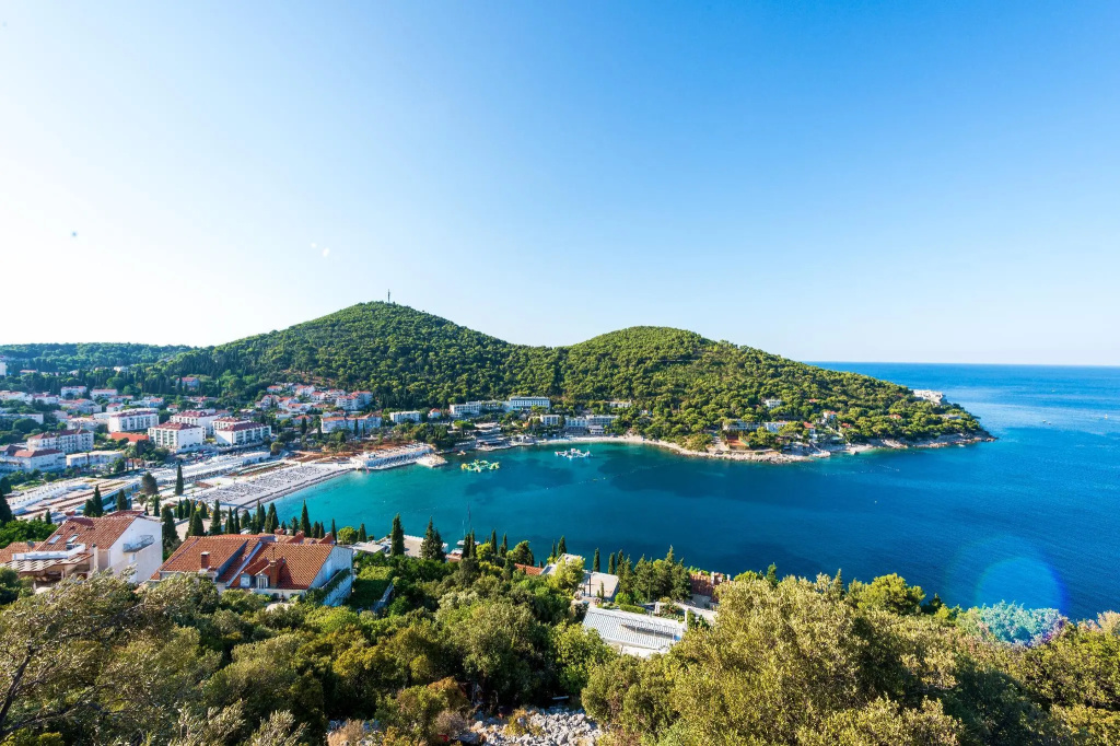 Beach & Waterfront