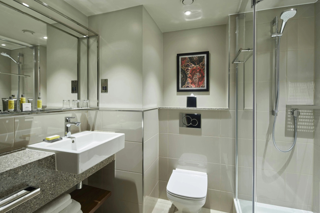 Отель London Marriott Hotel Kensington в Кенсингтоне