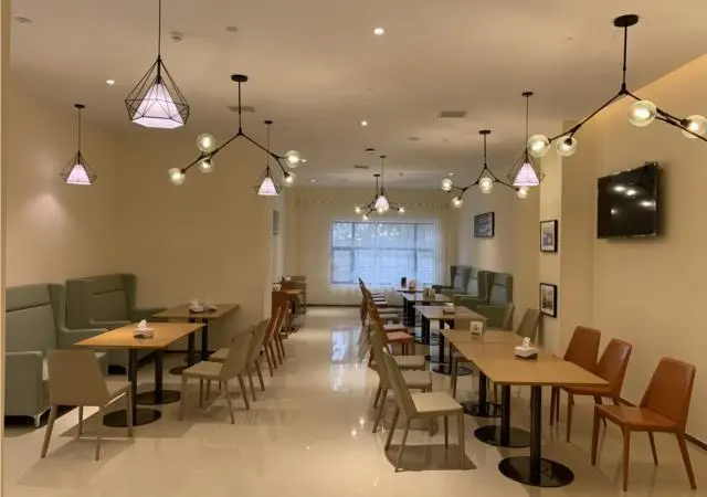 Food & Beverage