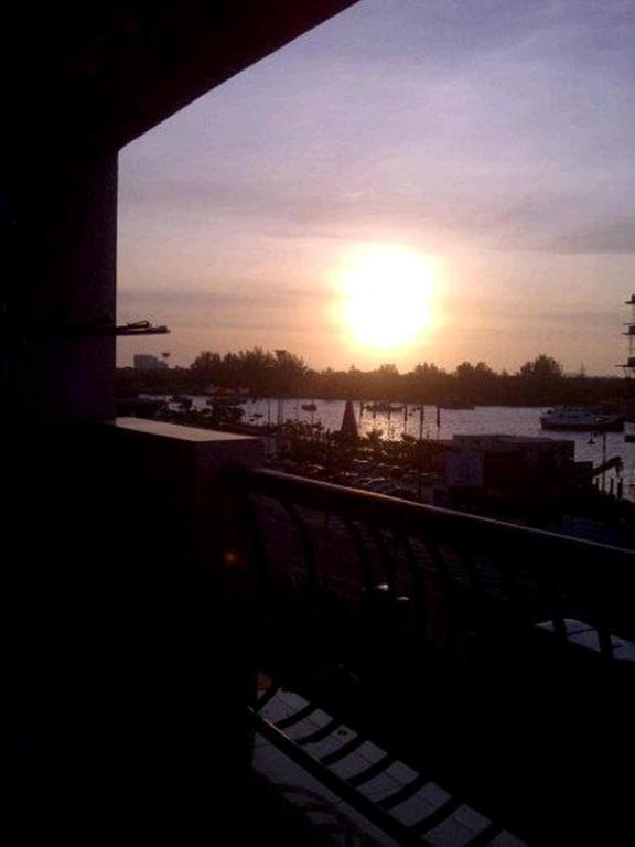 Marina Condominium Holiday Homestay
