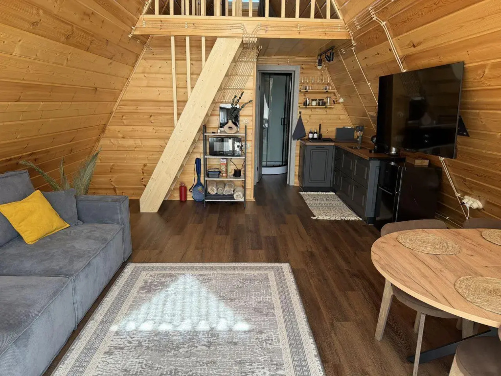 Superior Cottage