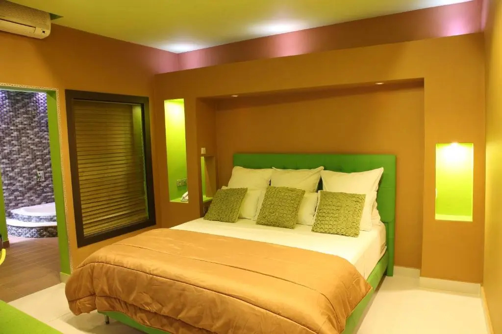 Premium Suite