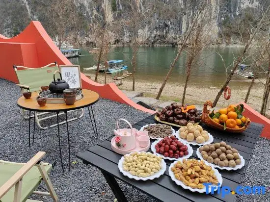 Yangshuo Lijiang River View Resort Hotel (20 RMB Scenic Area)