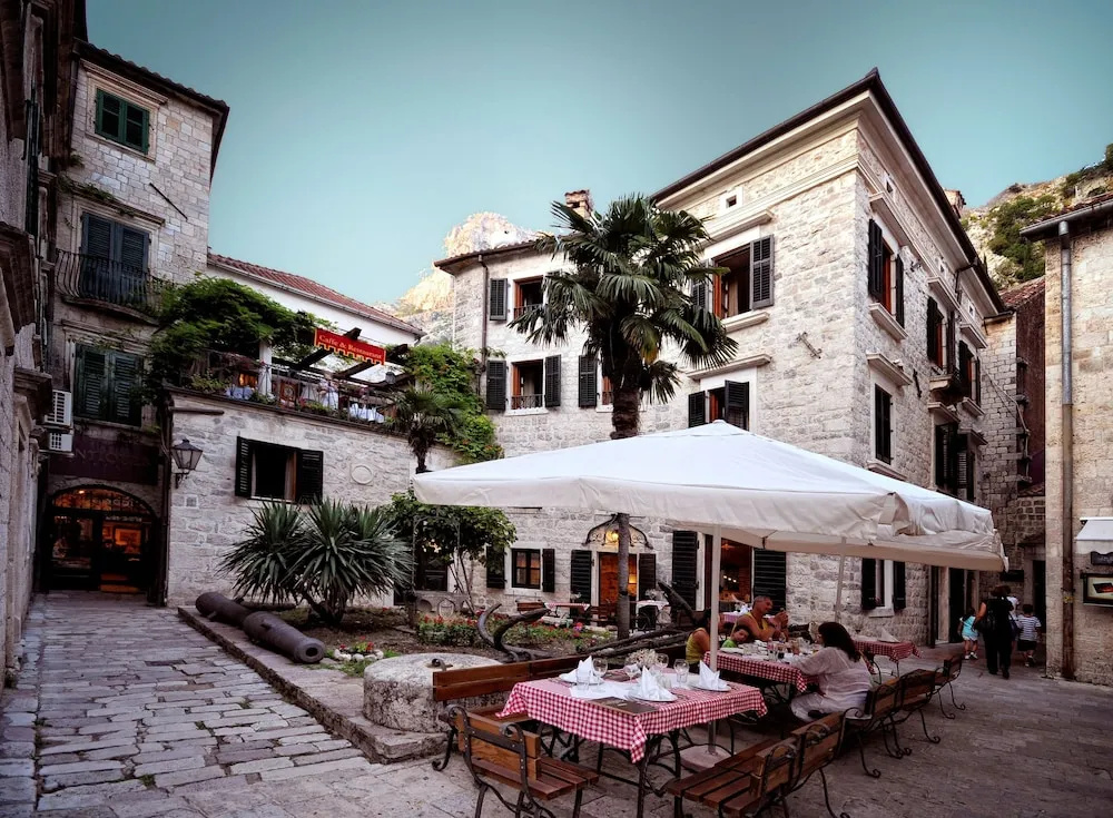 Hotel Monte Cristo - 3