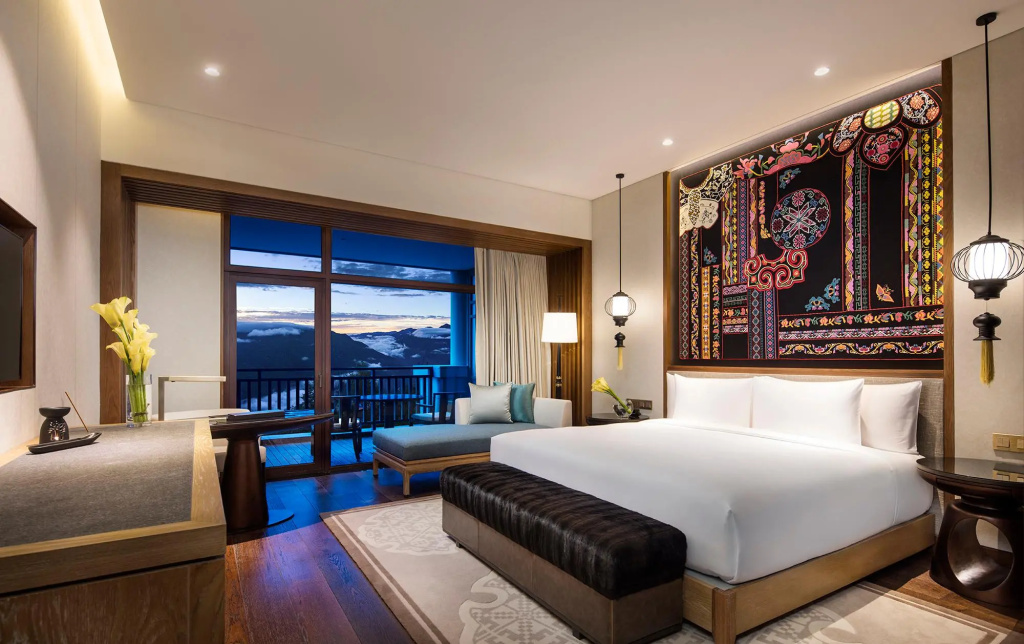 Superior room