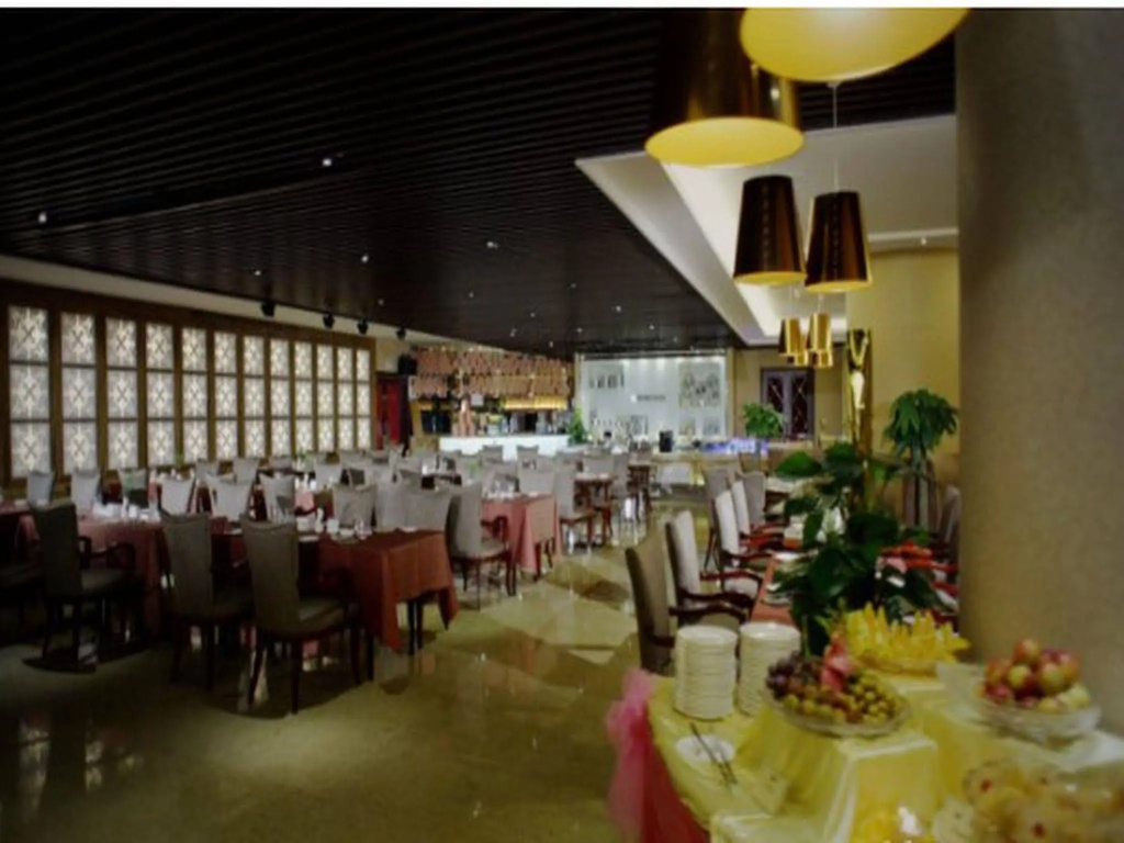 Food & Beverage