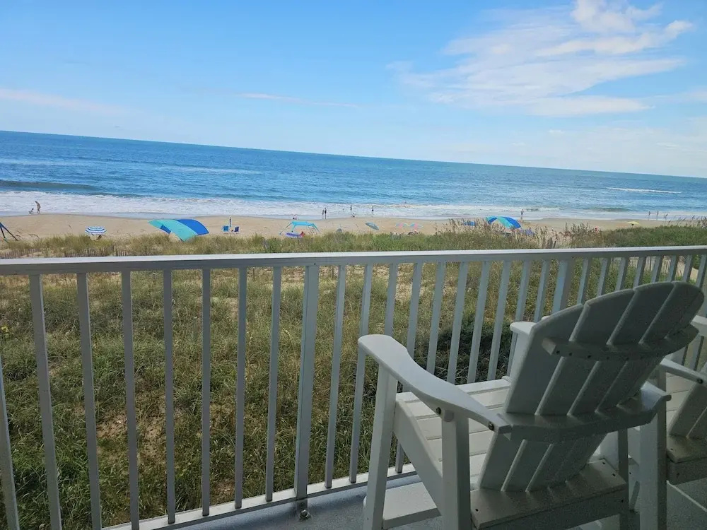 Standard Double room with balcony and oceanfront (full double bed)