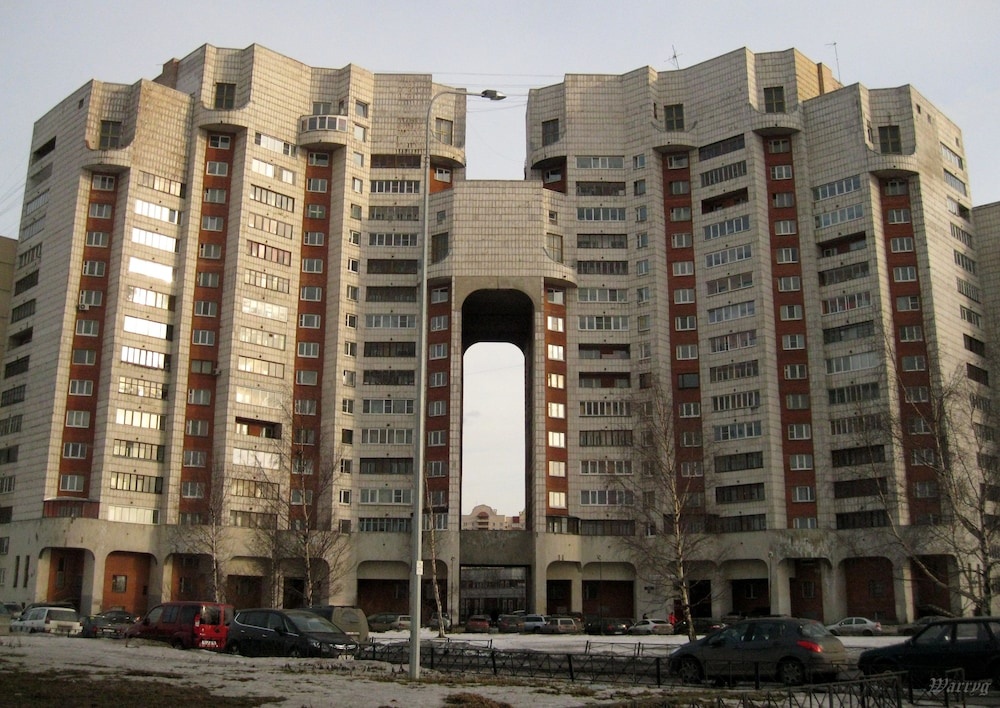 ProstoKvartirki on Morskaya Naberezhnaya 19