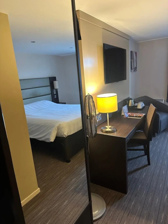 Premier Inn Wirral (two Mills) - Général
