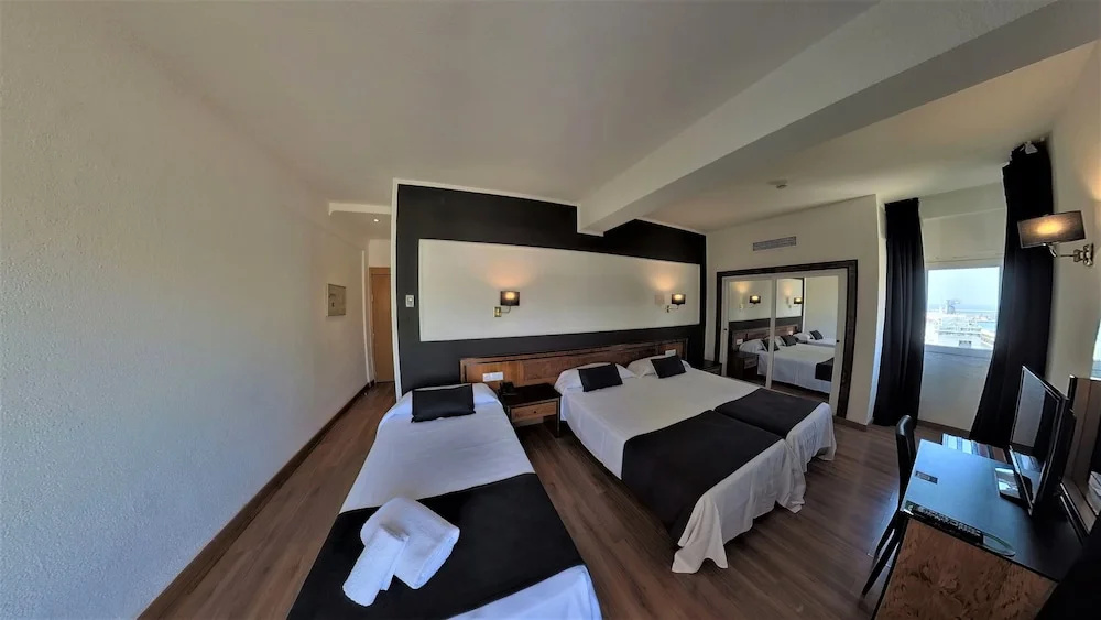Ohtels Gran Hotel Almería - Chambres