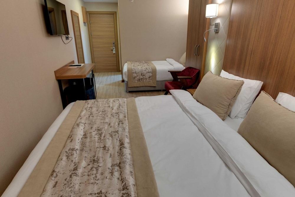 Istport Hotel (By Ostrovok