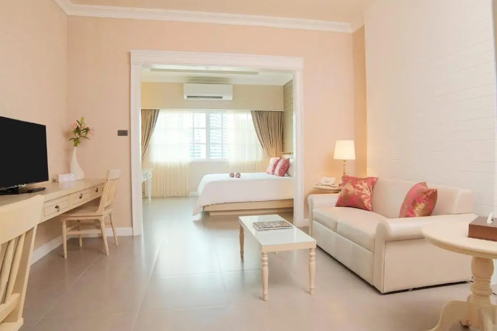 The Raya Surawong Bangkok - Chambres