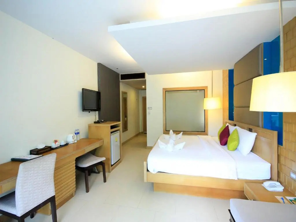 Grand Deluxe Double room (full double bed)