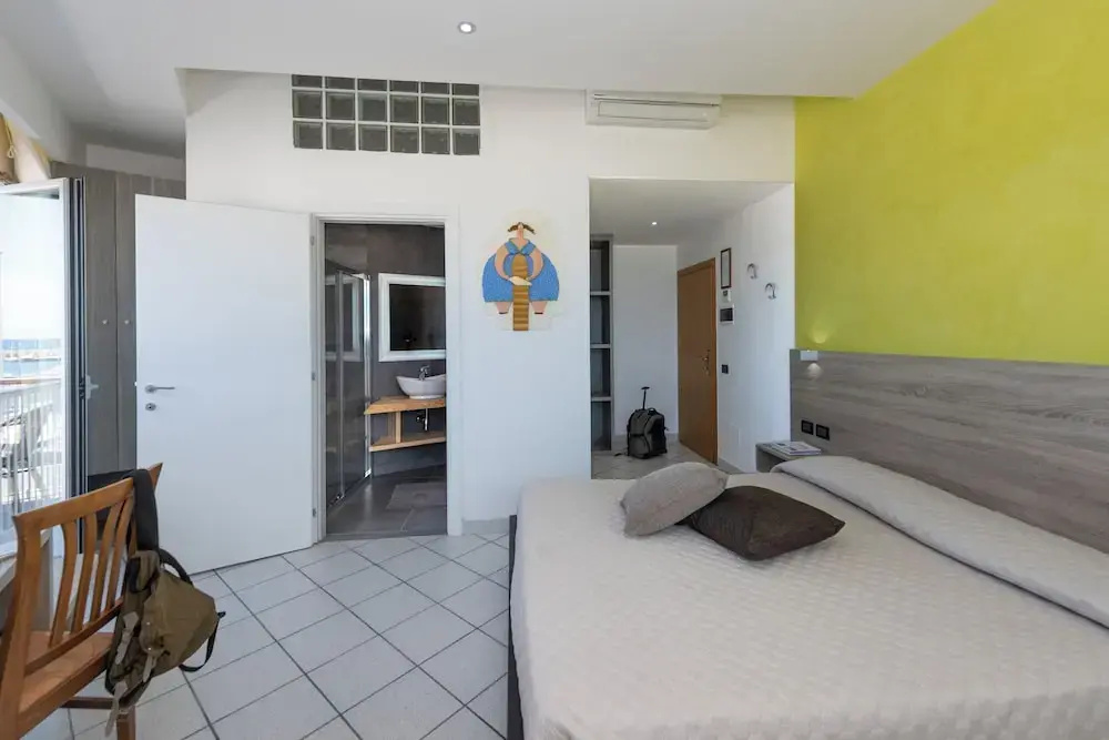 Standard room with view