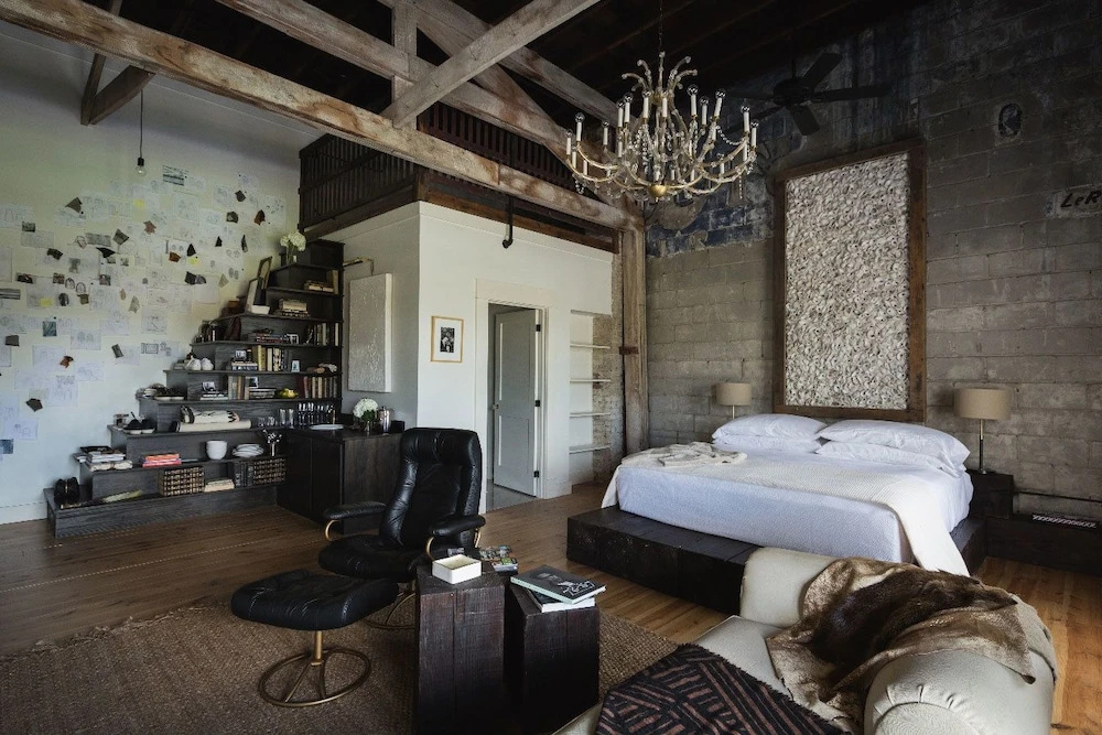 Superior Double Suite with balcony (full double bed)