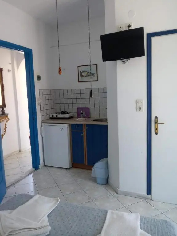 Deluxe Double room with balcony and with sea view full double bed