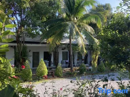 Sea Side Home Resort