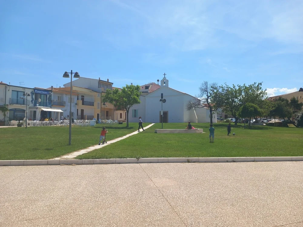 Splendid Detached Villa, Near the sea