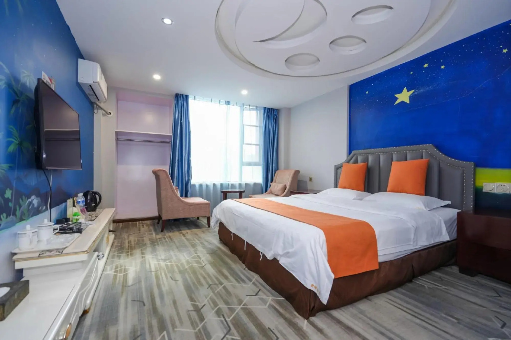 Hotel photo 12