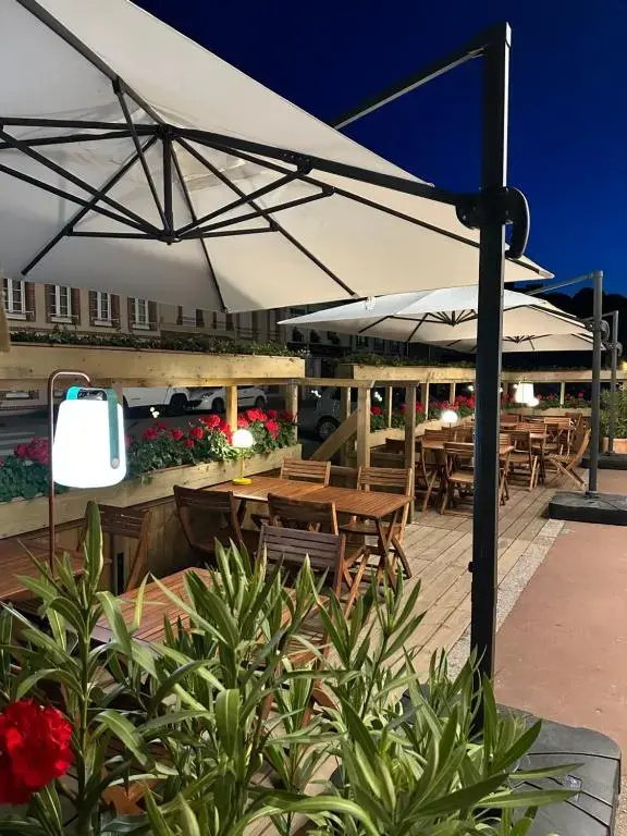 Afficher la photo 8 — Hôtel du Paradis