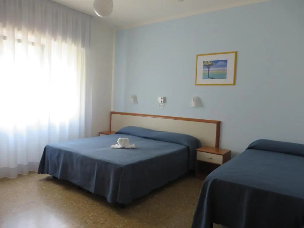 Economy room