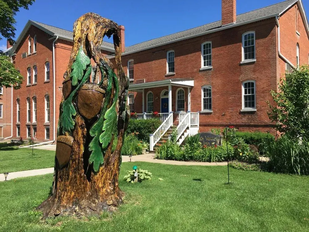 Oak Valley Inn & Suites