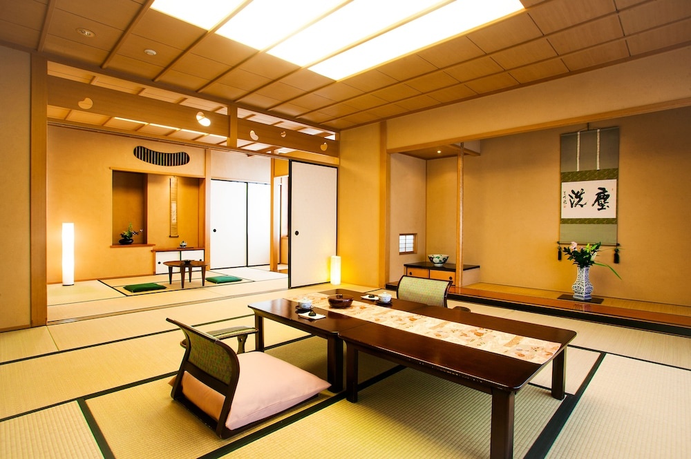Honjin Hiranoya Kachoan Hotel 사진 8