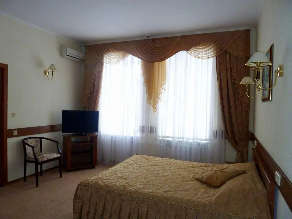 1 Bedroom Suite