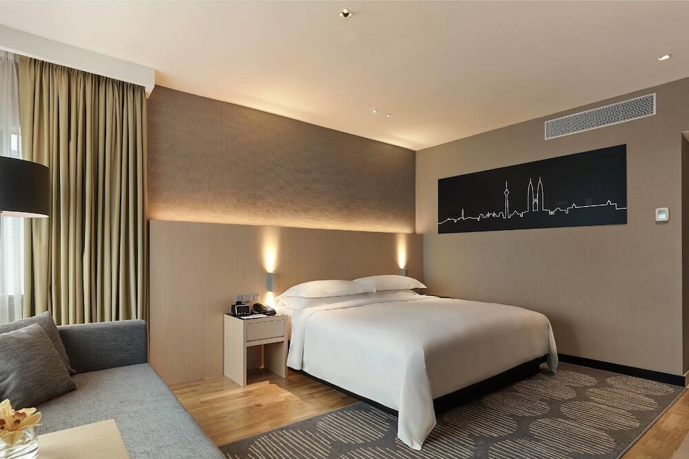 Renaissance Kuala Lumpur Hotel