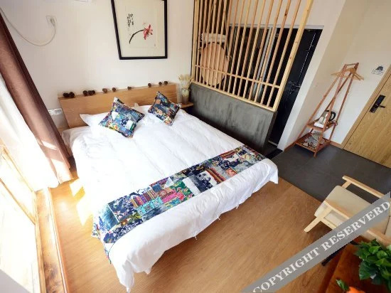 Balcony & Terrace