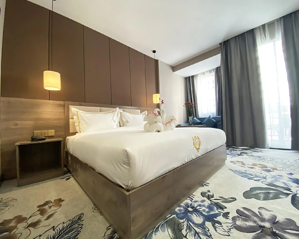 Deluxe Double room with balcony (full double bed)