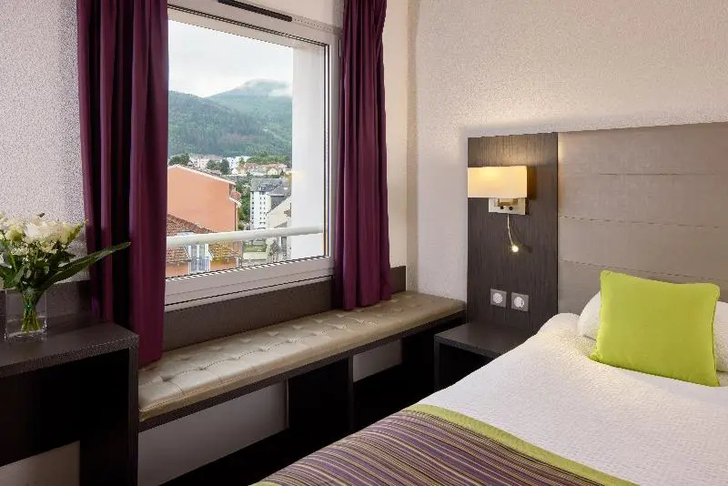 Standard Double room (twin beds)