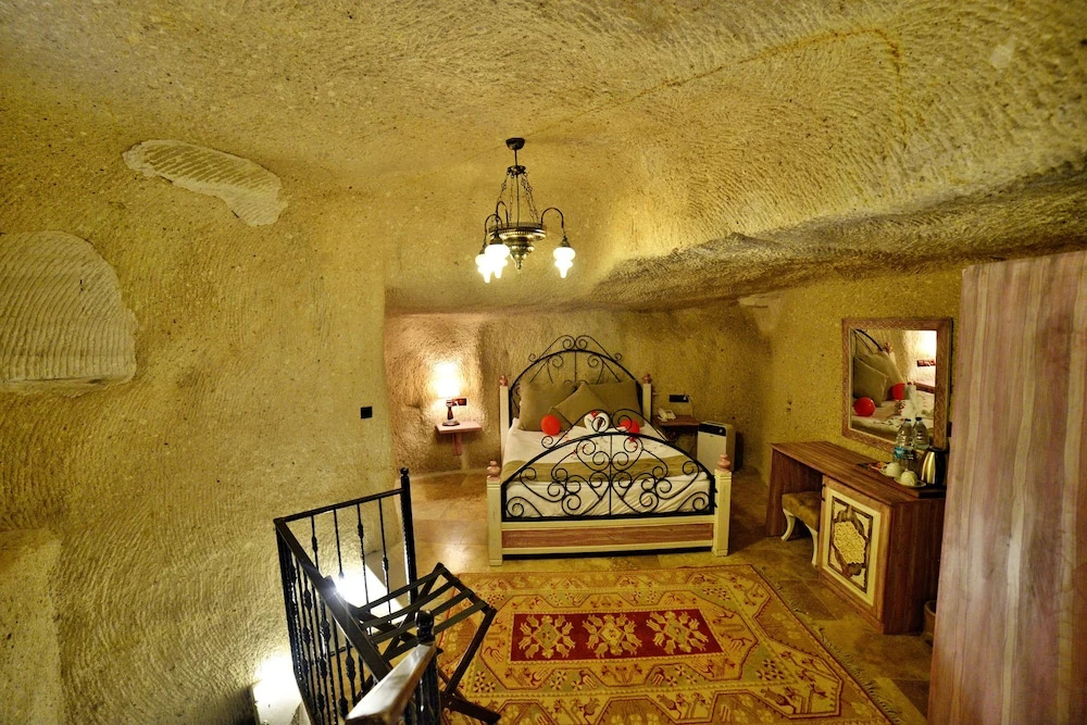 Double Suite (full double bed)