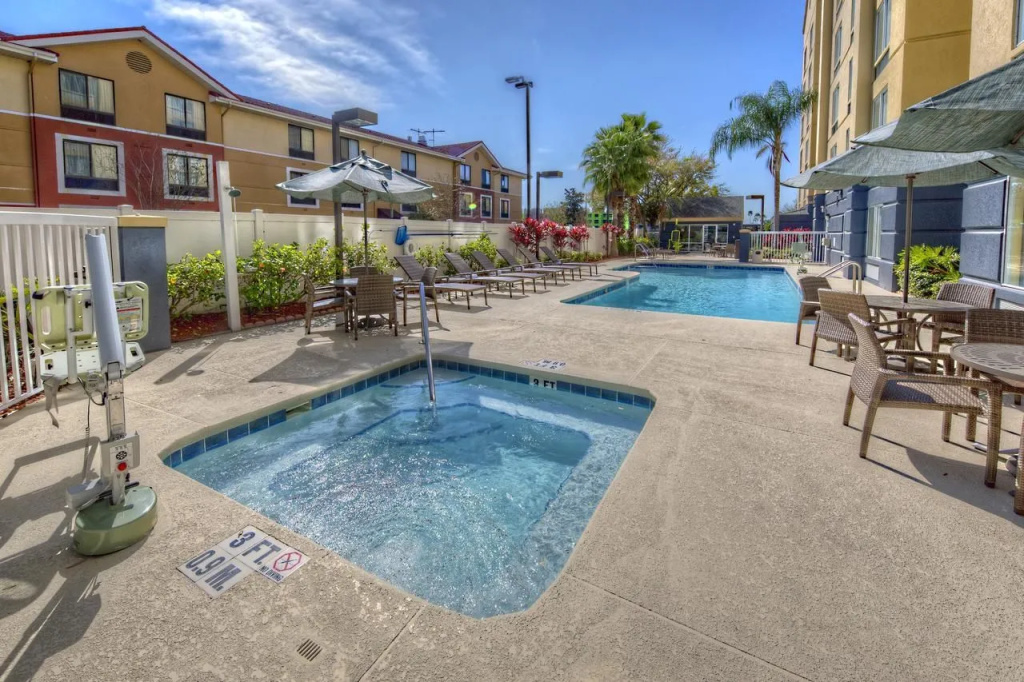 Fairfield Inn & Suites Orlando Near Universal Orlando Resort