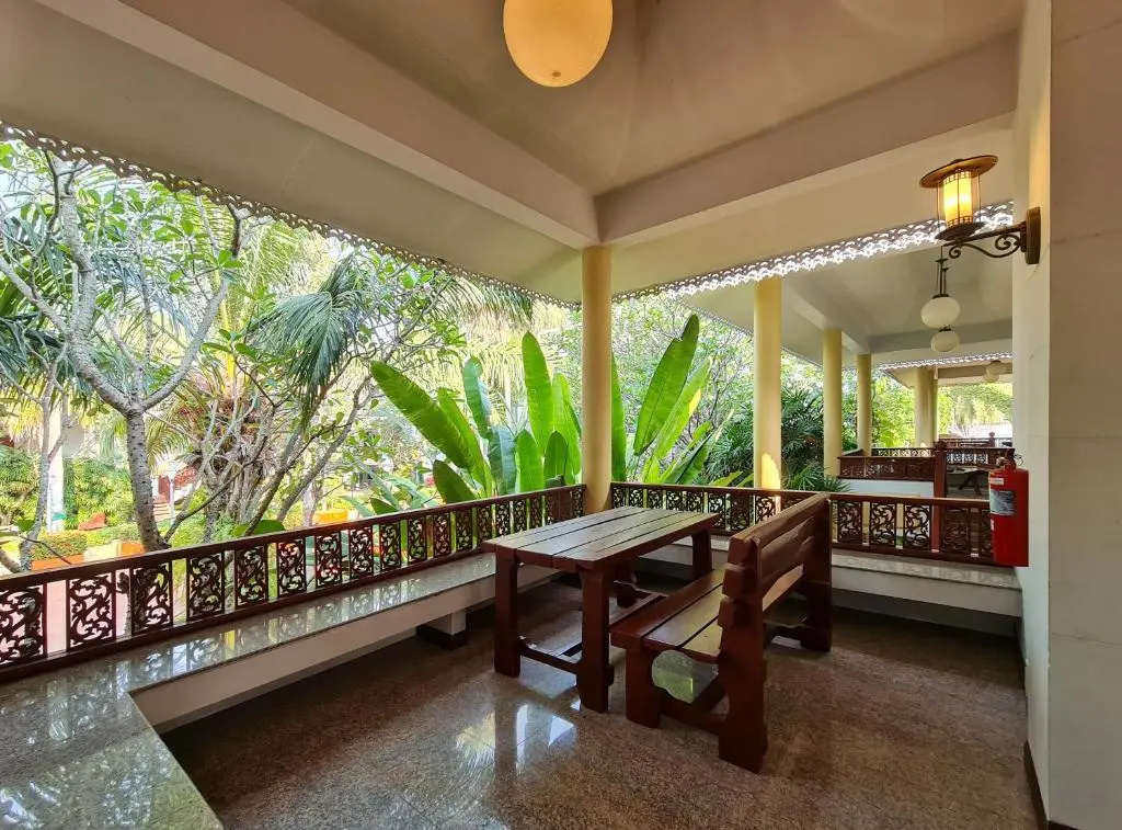 Villa with garden view