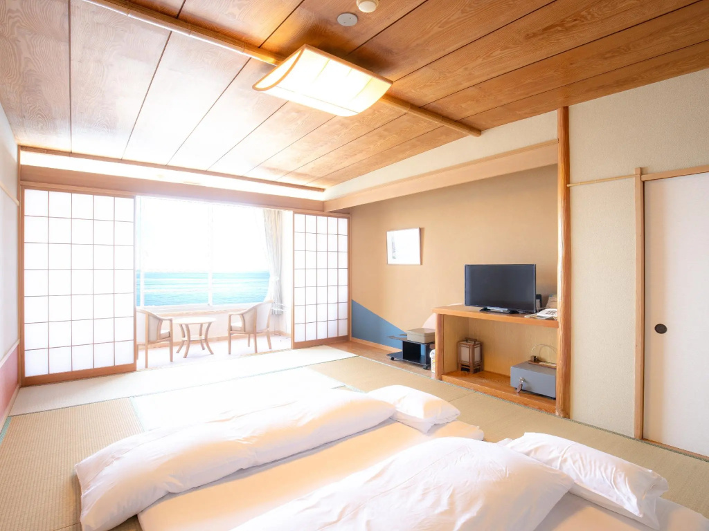 Standard room with ocean view