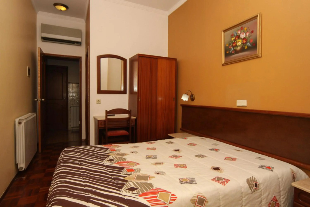 Hotel Leiriense by null