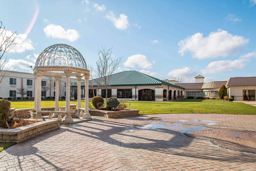Clarion Inn Elmhurst - Oak Brook near I-88, I-290, I-294 - Général