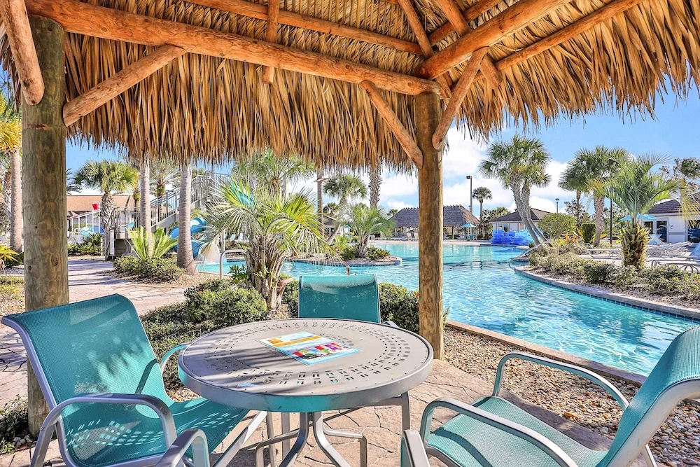 Beautiful Home With Private Pool and Space for the Whole Family