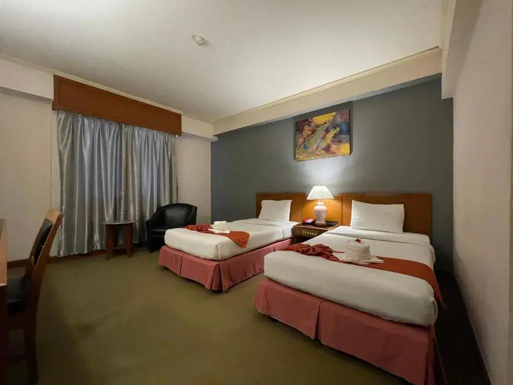 Songphanburi Hotel - Chambres