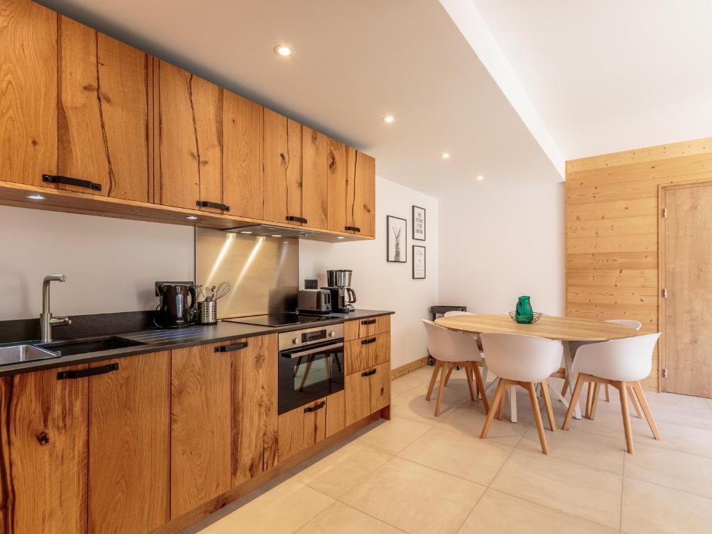 Отель Appartement Champagny-en-Vanoise, 3 pièces, 8 personnes - FR-1-638-4, фото 6