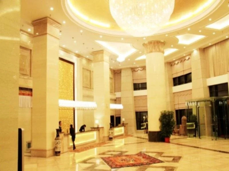 Lobby & Reception