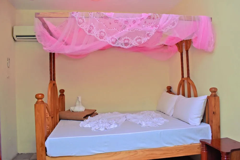 Funguni Palace Hotel - Chambres