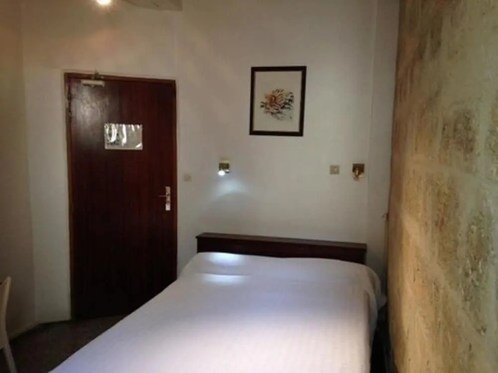 Voir la photo 2 — Hôtel des Etuves