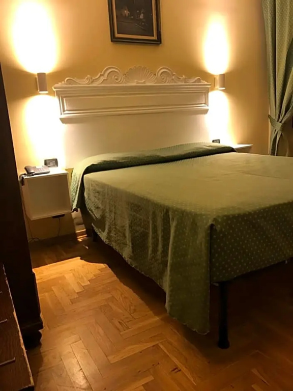 Economy room