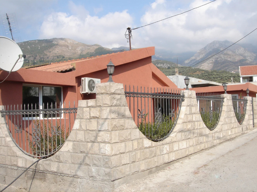 Pavicevic Family House Rooms