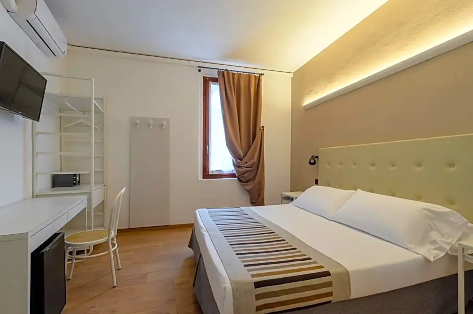 Hotel Mantegna Stazione , Mantegna Hotels - Chambres