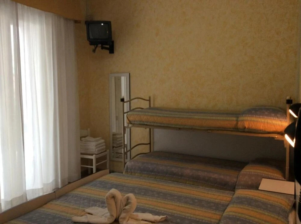 Standard Quadruple room with balcony