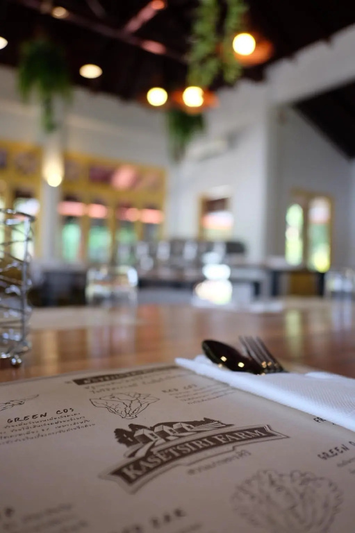 Food & Beverage