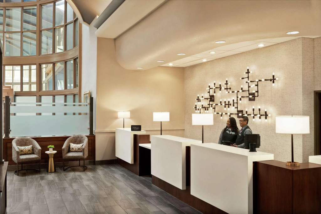 Lobby & Reception